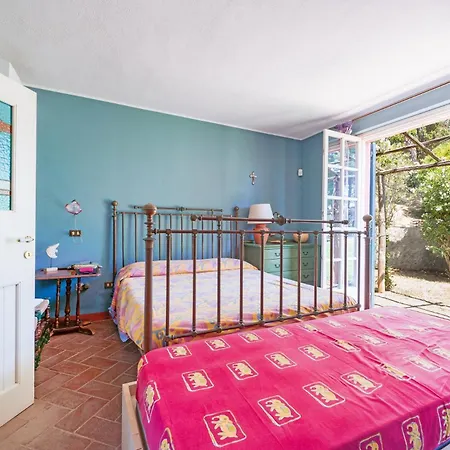 Capo D'Arco Apartments *