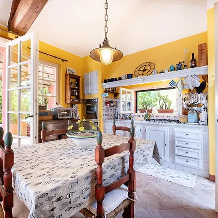 Capo D'Arco Apartments